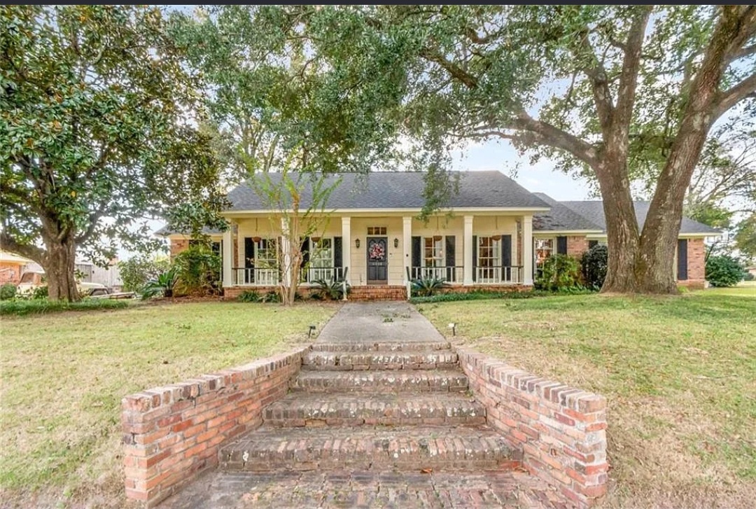 MAINTAINED BRICK HOME
